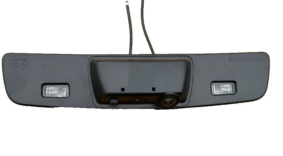 OEM | Rear License Plate Lamp Fits 2021-2023 Escalade GM 84978390