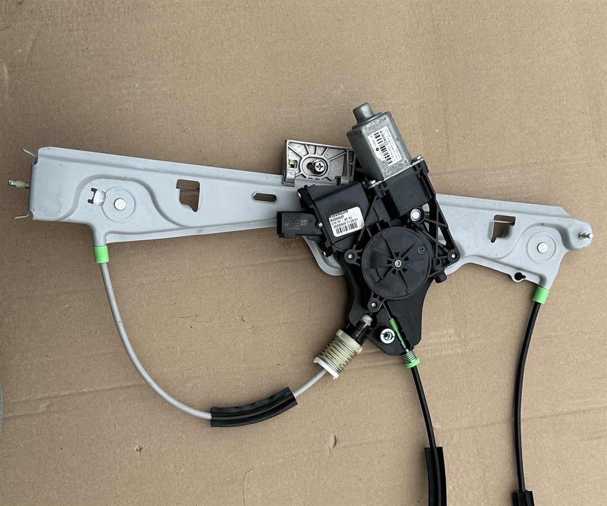 Genuine GM 86567402 Front Right Window Regulator Chevrolet Camaro