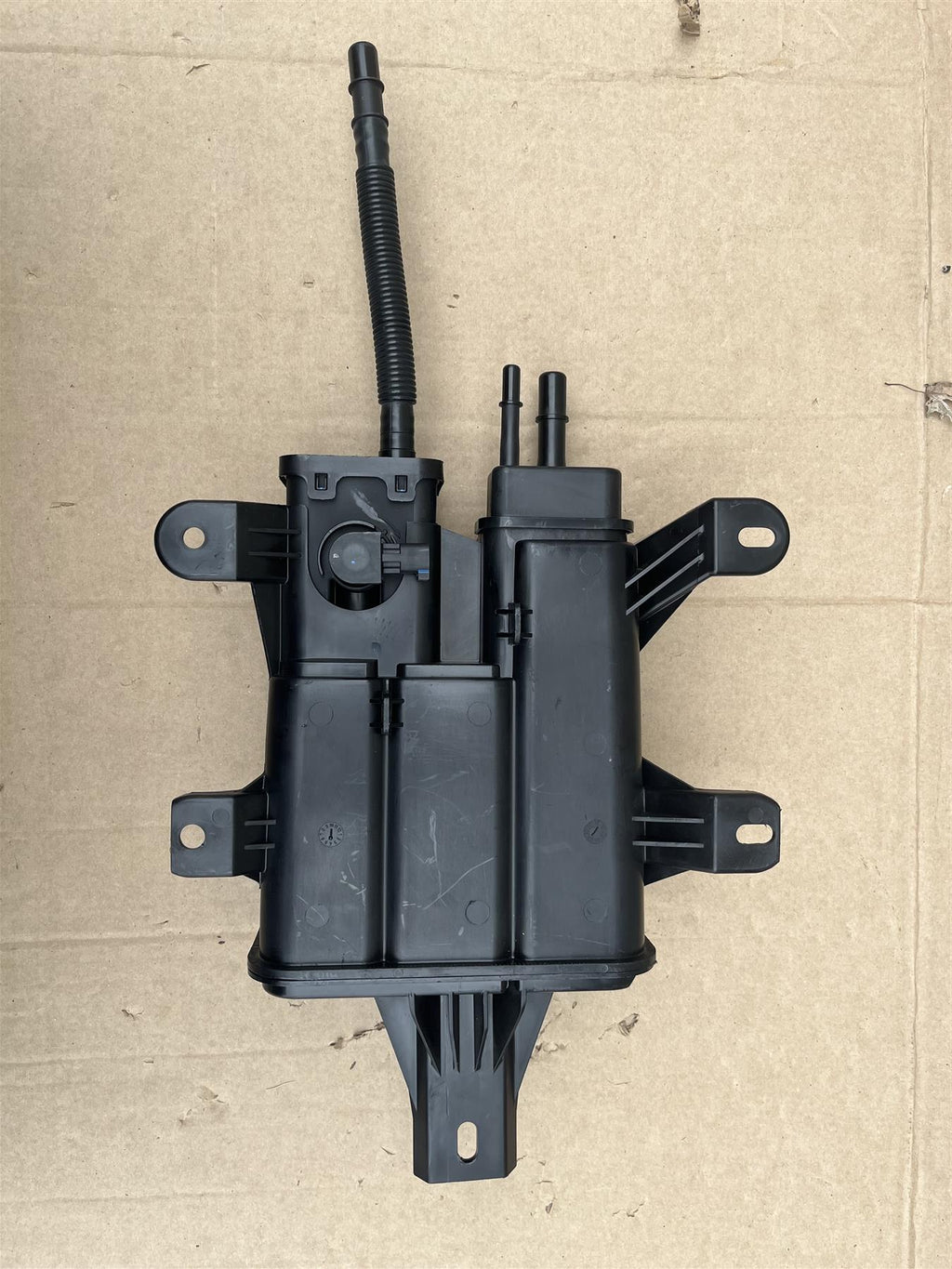 OEM GM 19330401 EVAP Vapor Canister Charcoal Canister