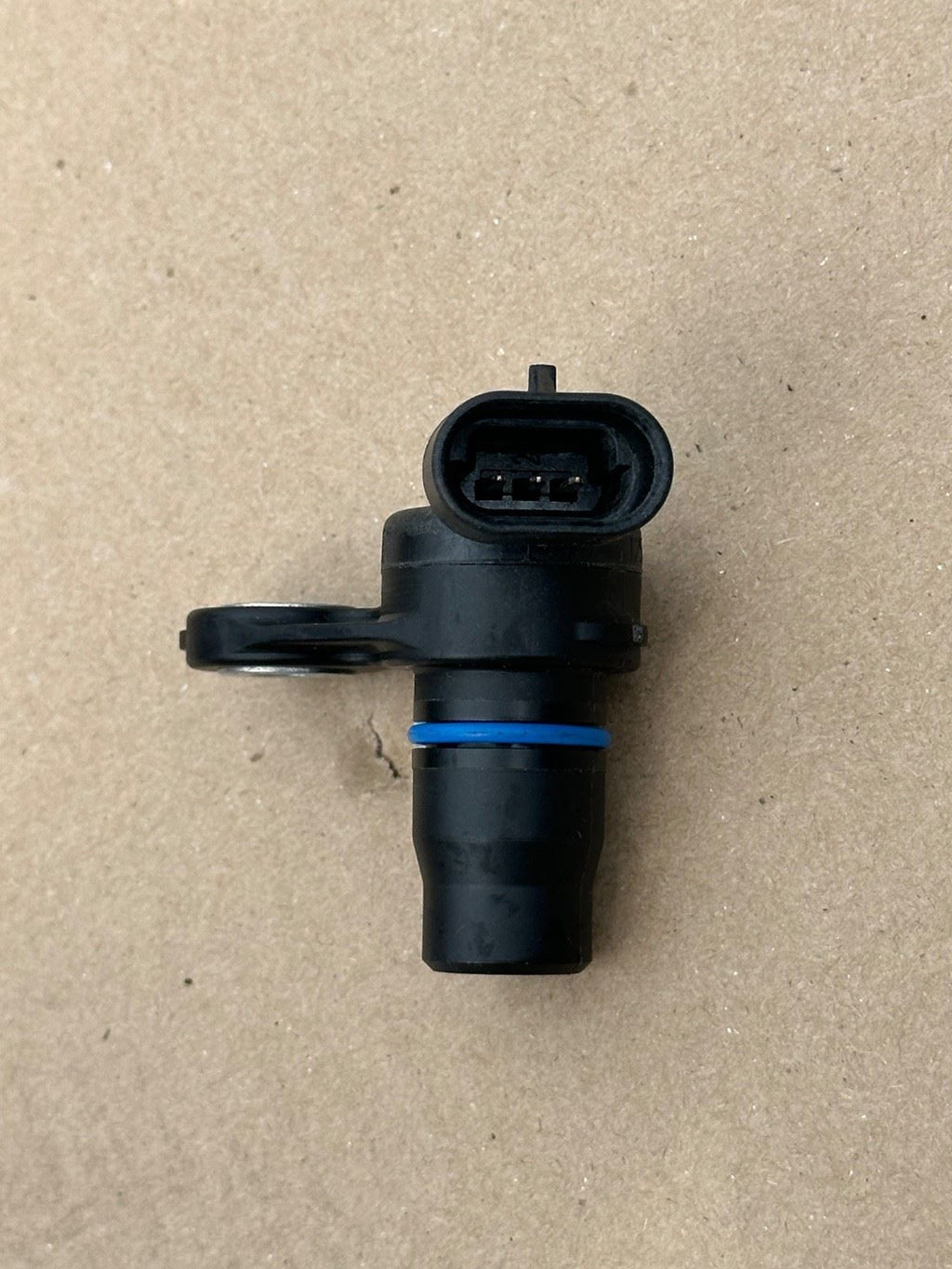 Genuine GM Camshaft Position Sensor 12584079 - Fits Chevy, GMC, Buick & Hummer