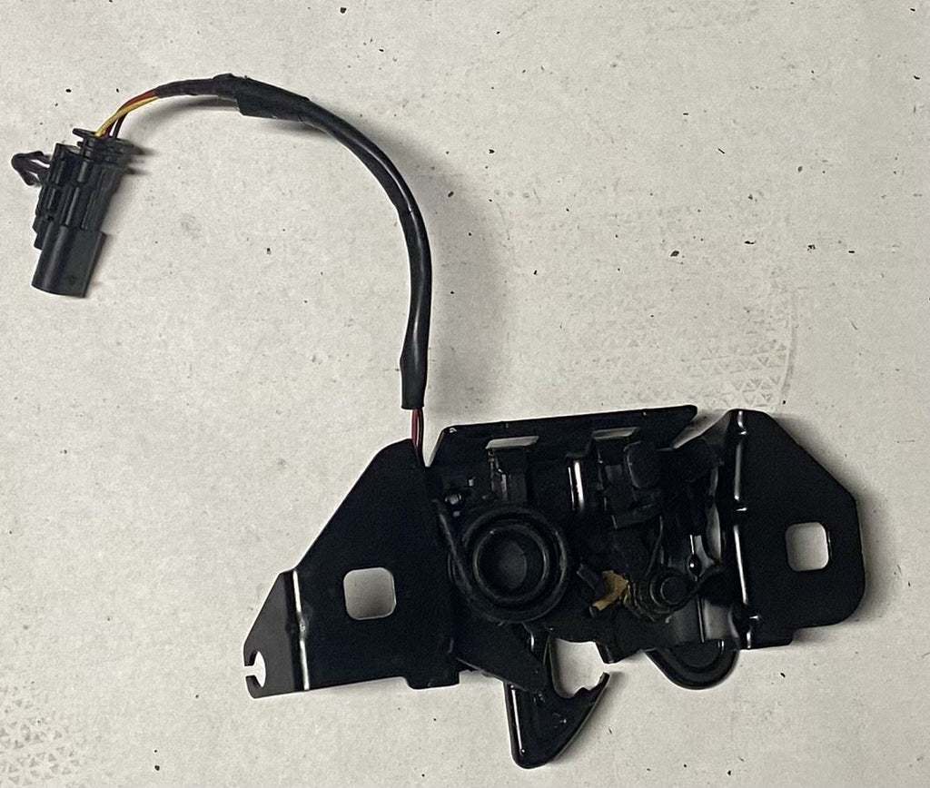 Genuine OEM GM Hood Primary & Secondary Latch 84753918 GMC Terrain 2018-2024
