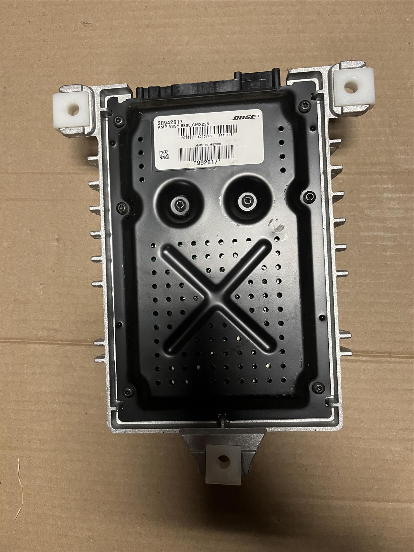 GM Radio Speaker Audio Amplifier Module 20942617