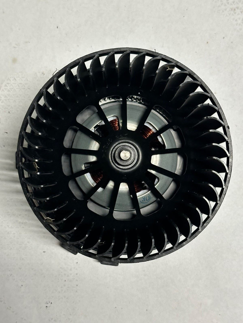 GM 84418890 HVAC Blower Motor Fan Assembly Silverado Sierra Tahoe Yukon OEM