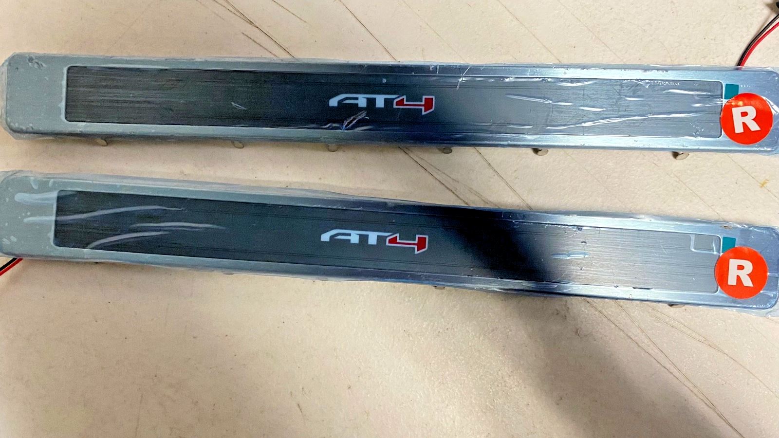 OEM | Door Still Plates Illuminated Fits 2025 Yukon XL GM 84998249