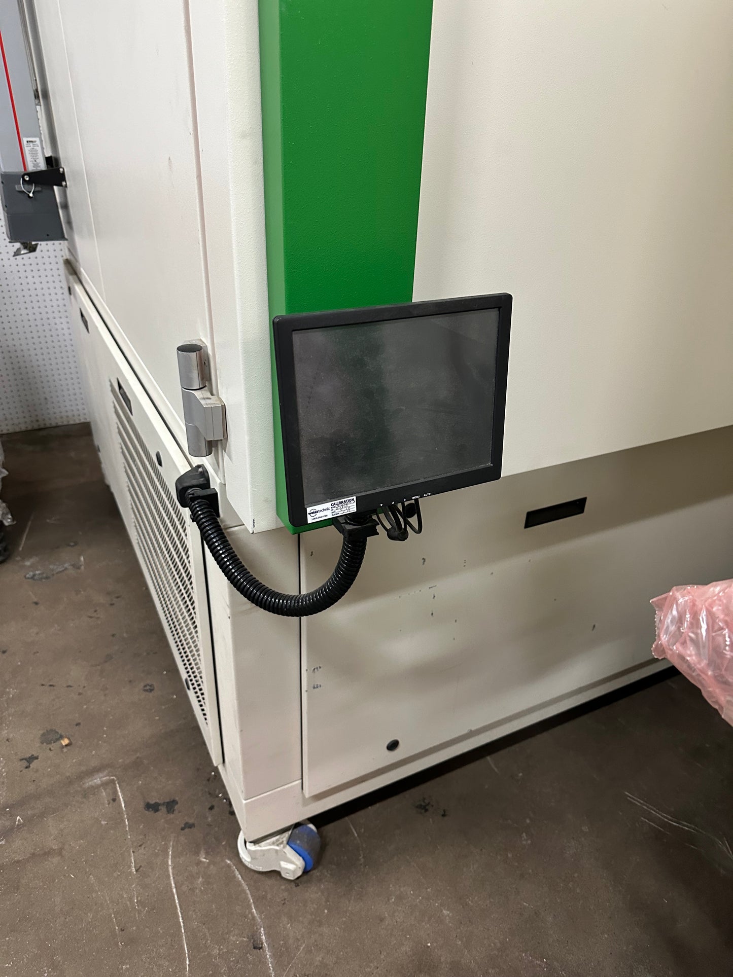 Thermotron Environmental Testing Chamber Zero Degrees Celsius to 180 Centigrade