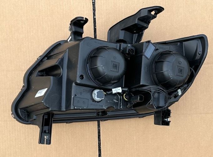 OEM | Head Light Assembly Driver Side Fits 2015-2022 Colorado GM 84707376