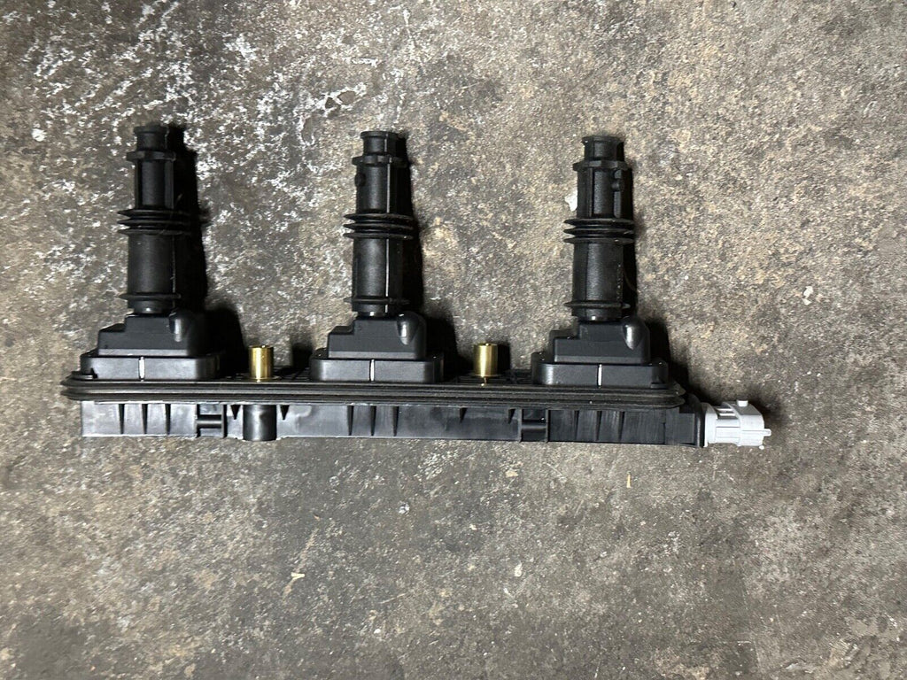Ignition Coil GM Genuine Parts 90584337 1999 - 2005 GM 3.0L