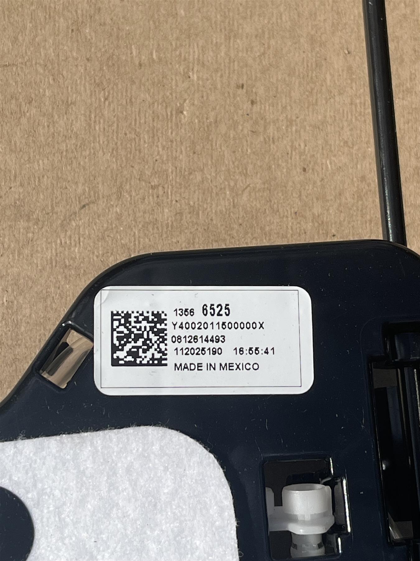 Genuine GM 13566525 Left Rear Seat Lumbar Support OEM