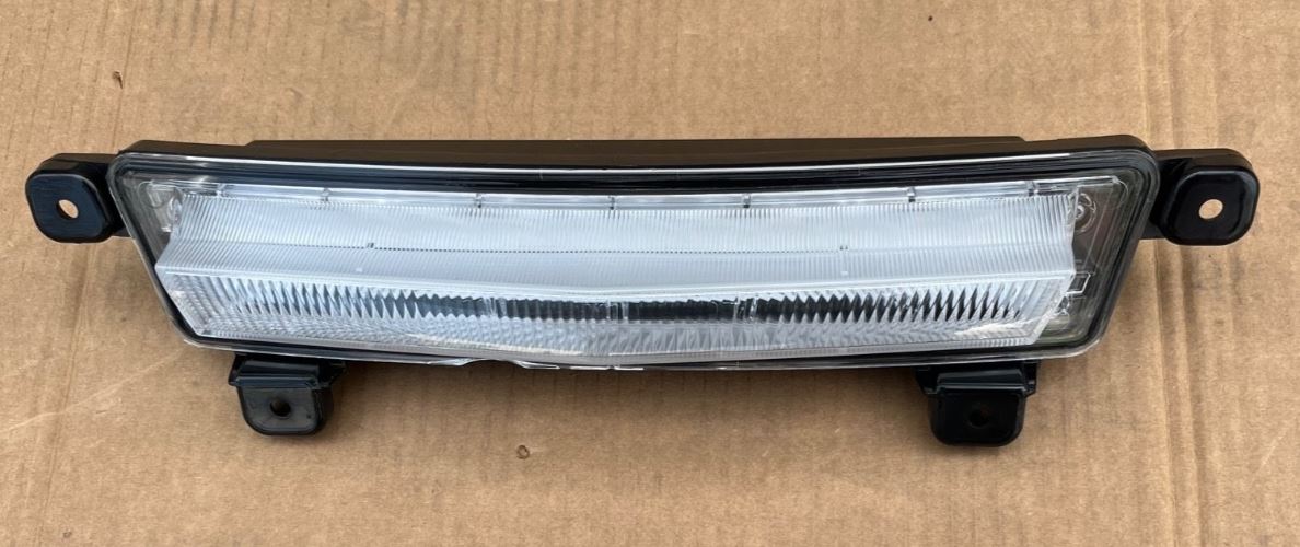 Genuine OEM | Taillight REVERSE LIGHT For 2020 XT5 84385141
