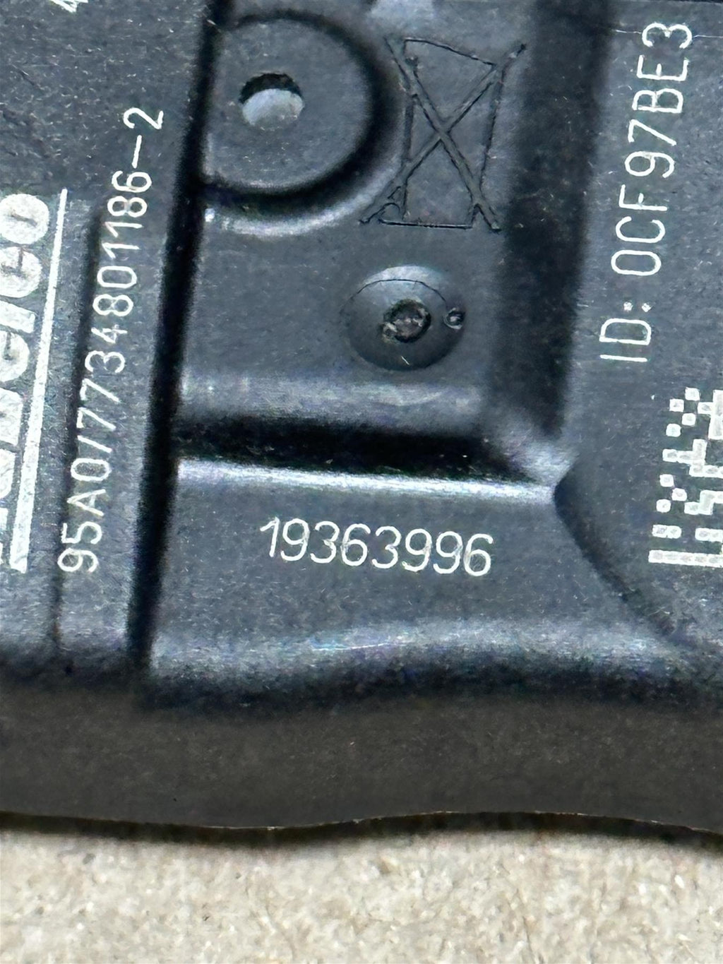 OEM GM Tire Pressure Monitor Sensor 19363996 Genuine Factory TPMS Valve