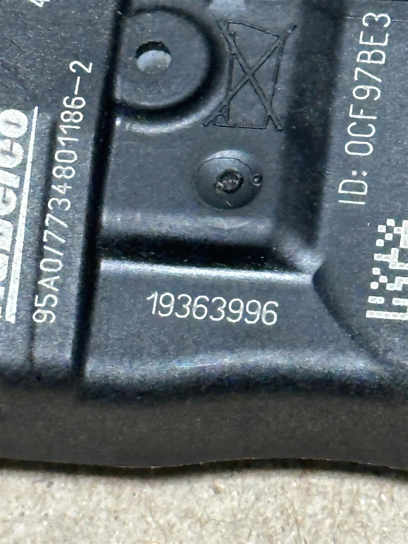 OEM GM Tire Pressure Monitor Sensor 19363996 Genuine Factory TPMS Valve