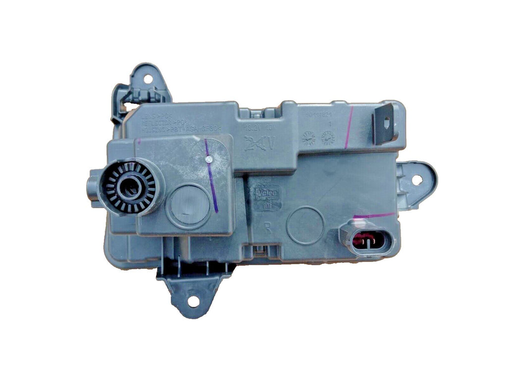 OEM 2020 GMC Sierra passenger fog light 87816046