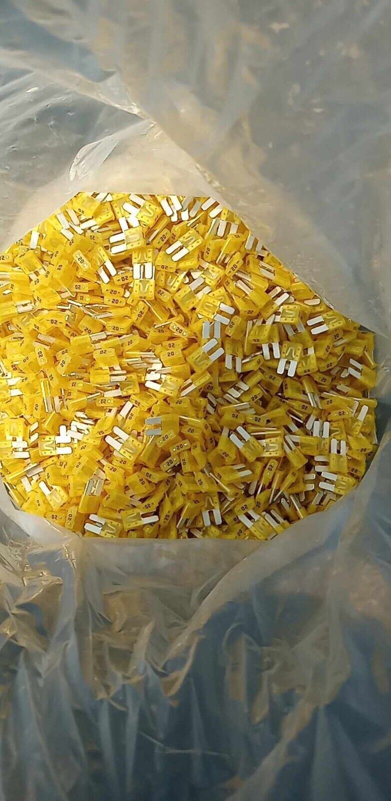 LITTLEFUSE MircoBLADE 32v 20AMP Yellow Fuse Automotive 0327020.YX2S