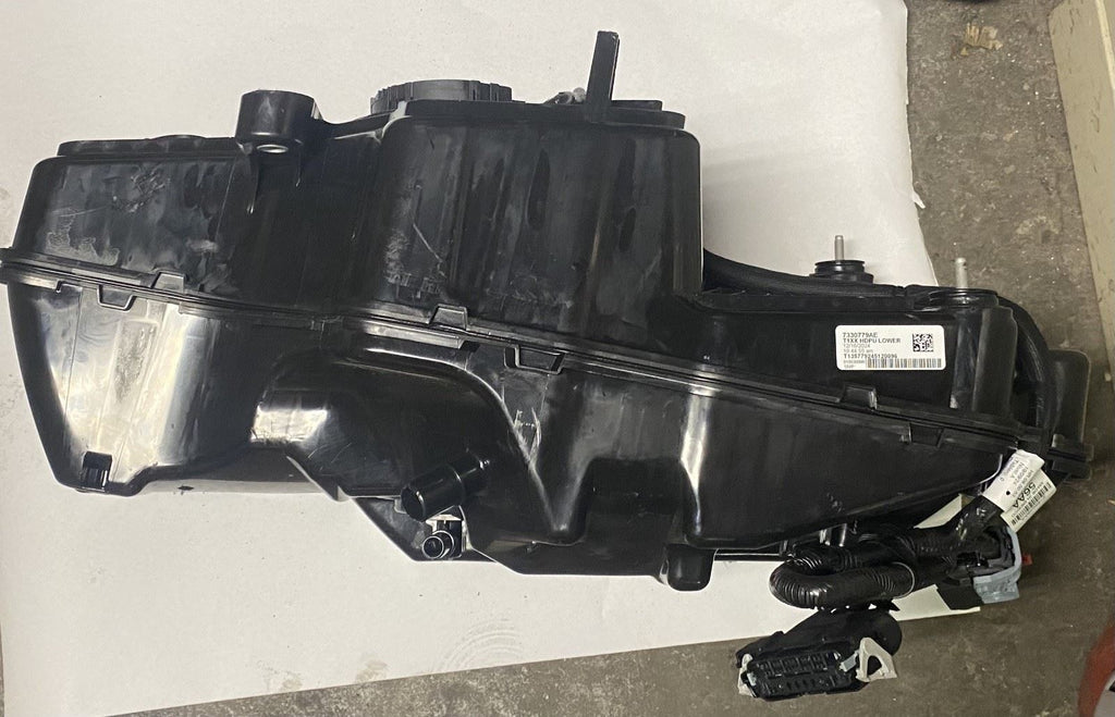 Genuine OEM GM Diesel Exhaust Fluid DEF Tank 7330778AF Silverado 2020-2024