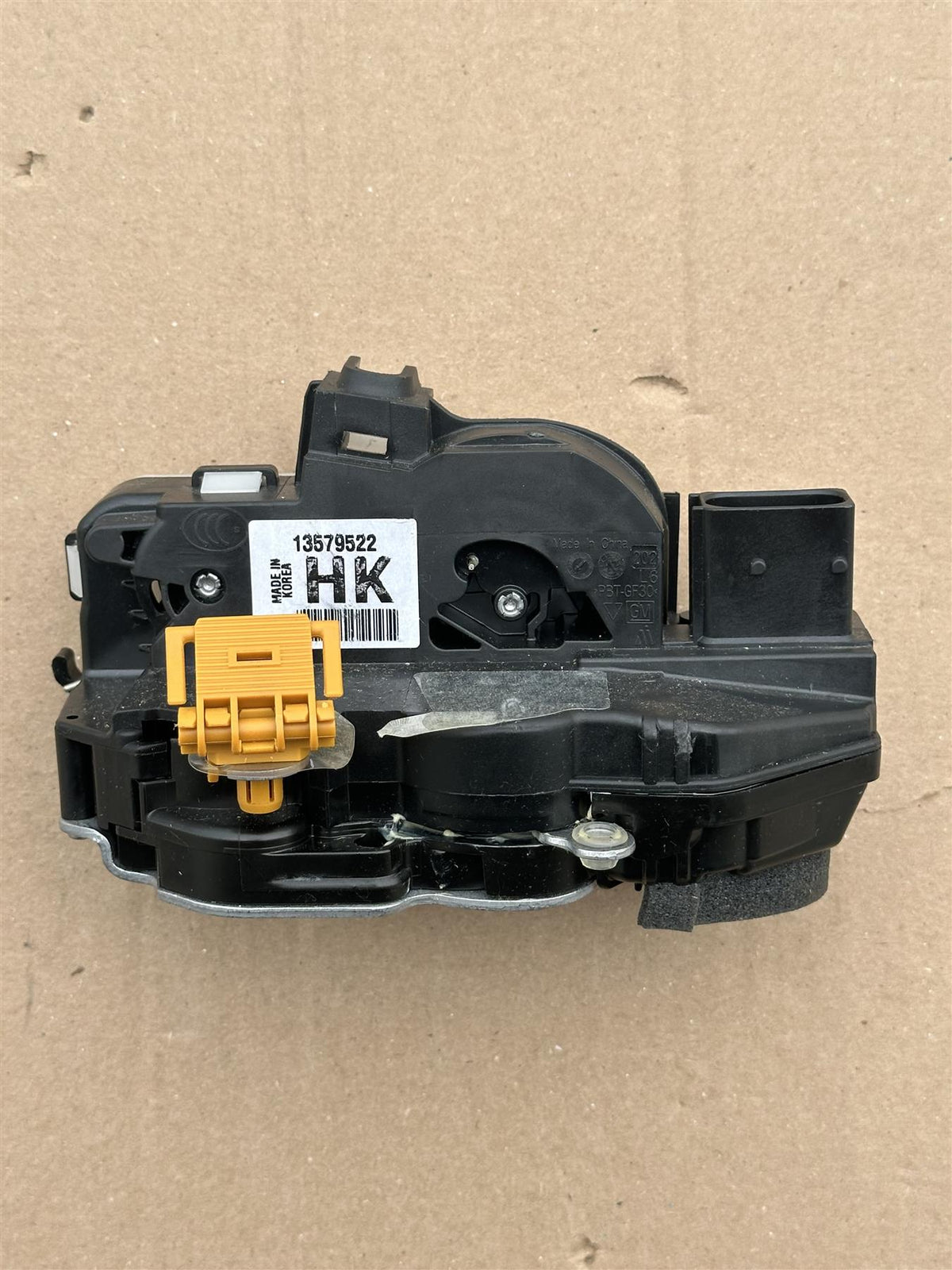 Genuine GM 13579522 Front Left Driver Door Latch Lock Actuator