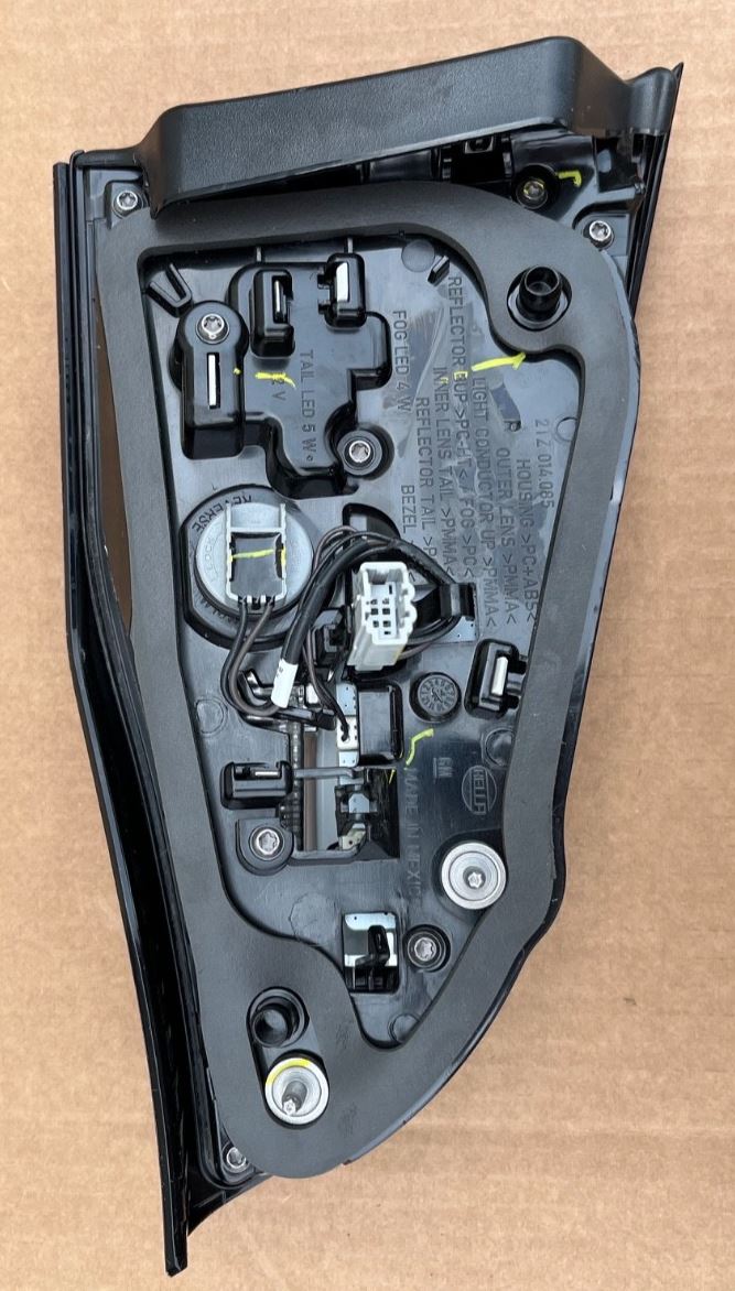 Genuine OEM | Tail Light Right Passenger Side for 22-24 Chevrolet Equinox