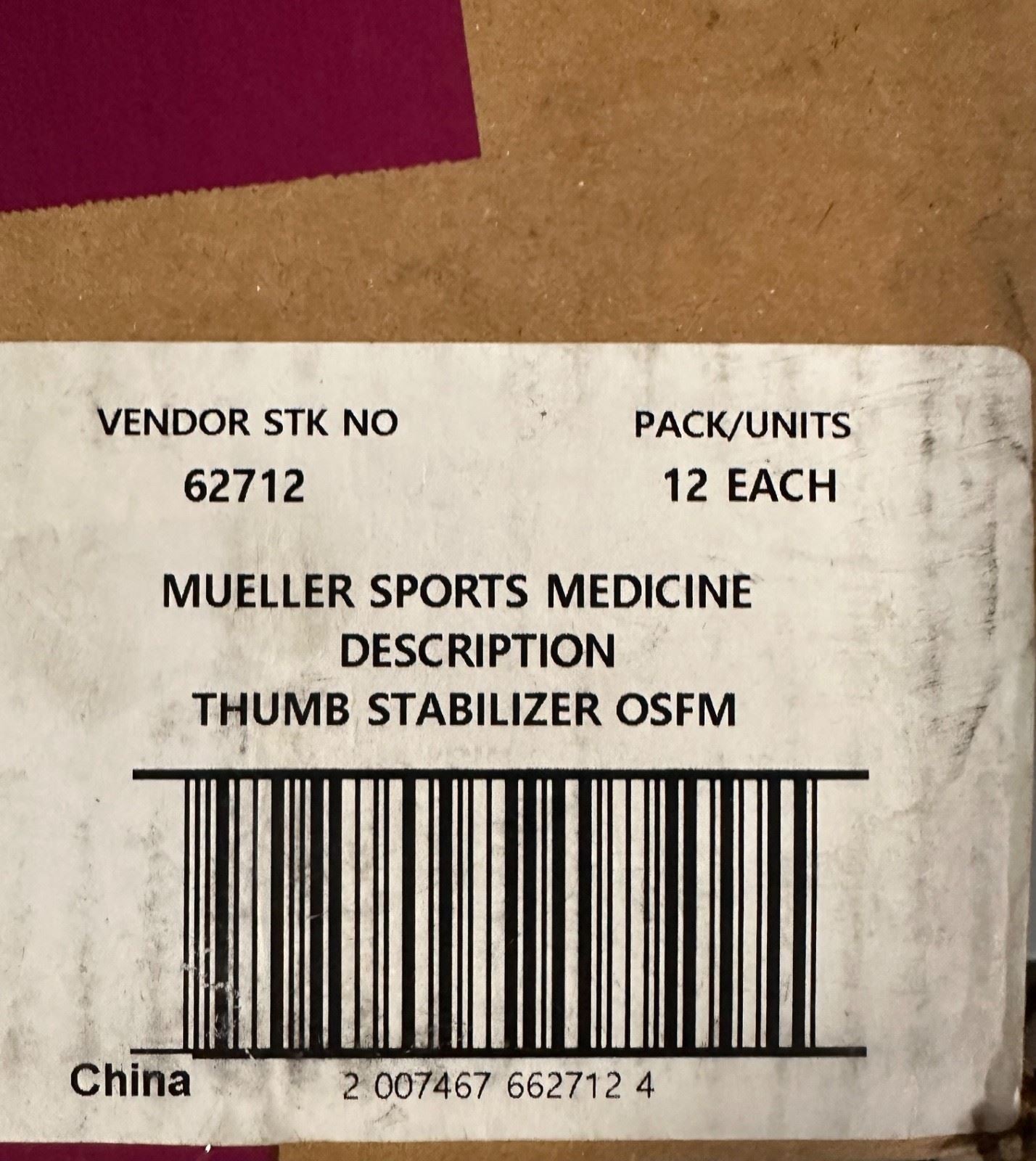 Müeller 62712 Sports Reversible Thumb Stabilizer - Black Case of 12