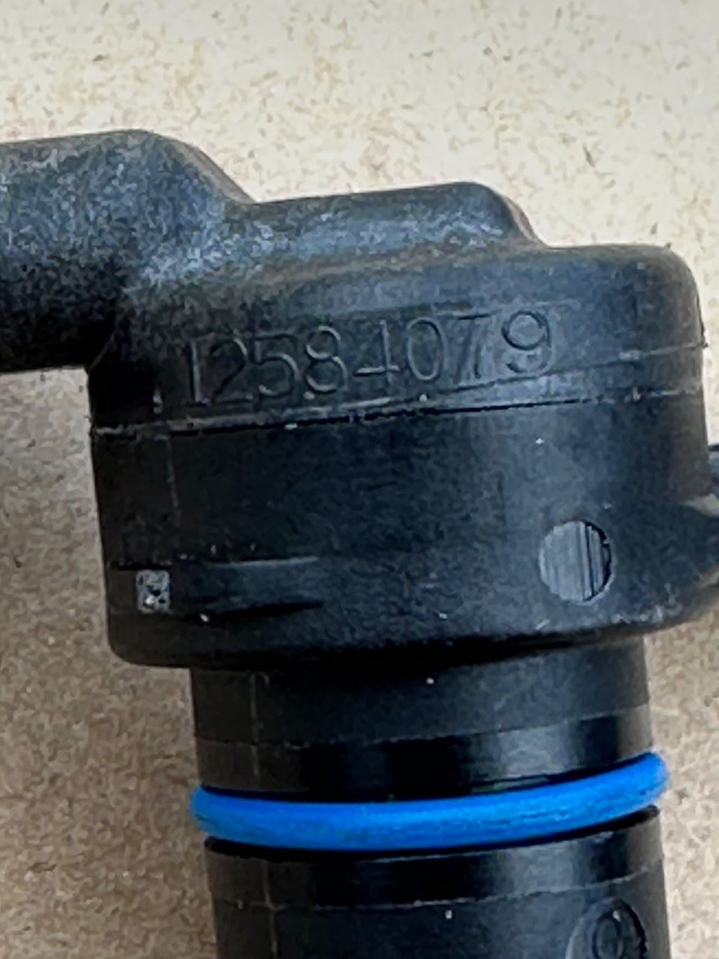 Genuine GM Camshaft Position Sensor 12584079 - Fits Chevy, GMC, Buick & Hummer