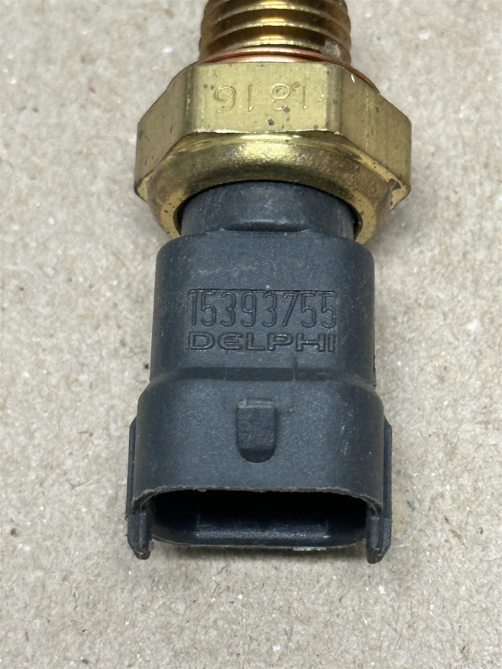OEM GM Temperature Sensor 15393755 Genuine Factory Thermal Sending Unit Part