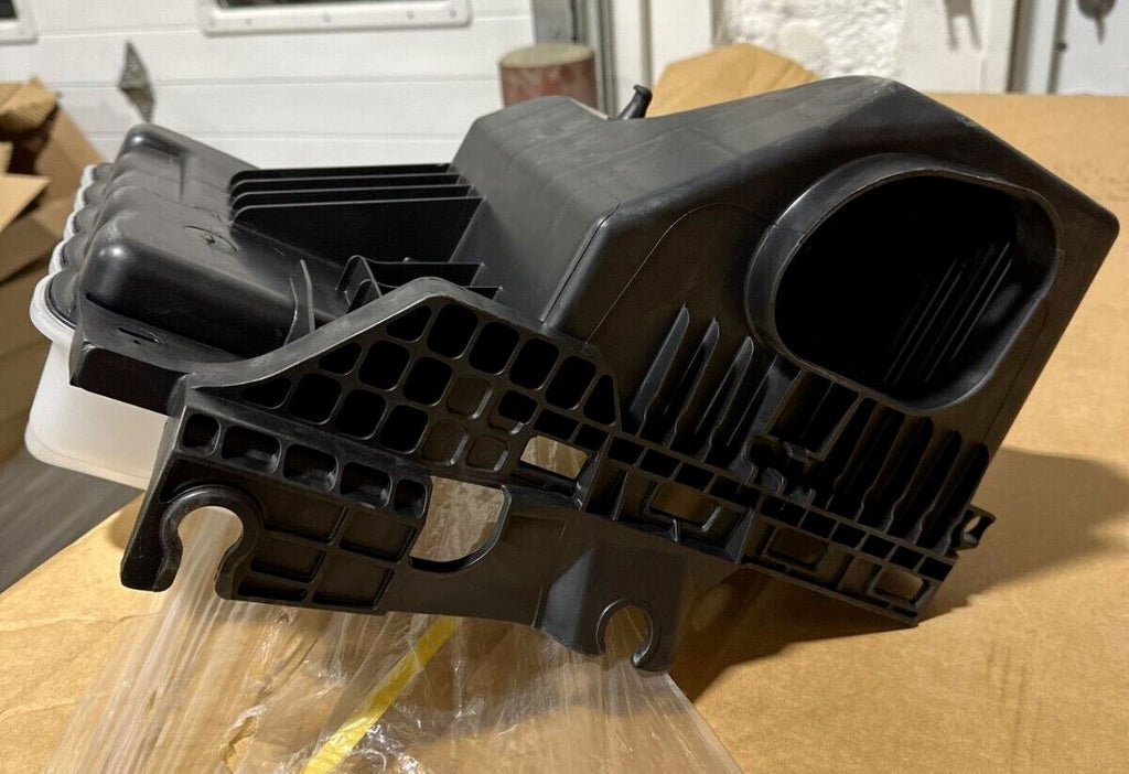 New OEM 10-14 Ford Expedition Air Cleaner w/ Coolant Reservoir 9L34-9A612-AB