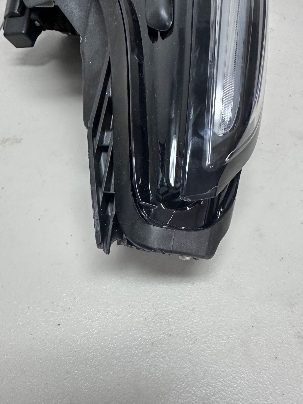OEM | LED Headlight Assembly Passenger Side fits 20-22 CADILLAC CT5 84861521