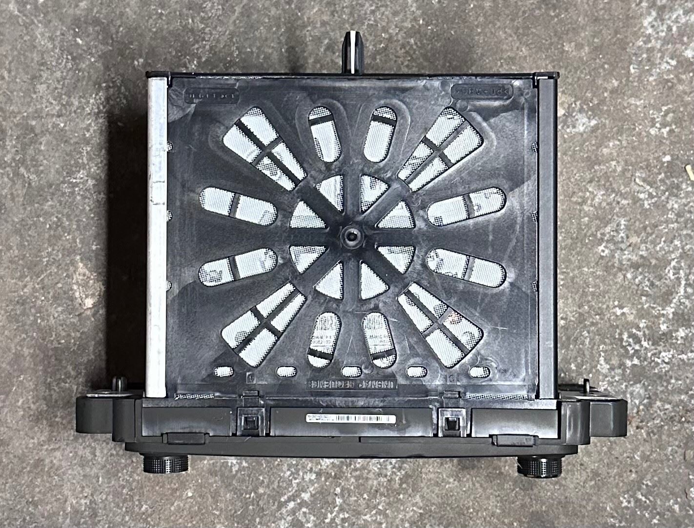 OEM | Radio Infotainment Assembly fits 16 - 17 Enclave Traverse 23130135