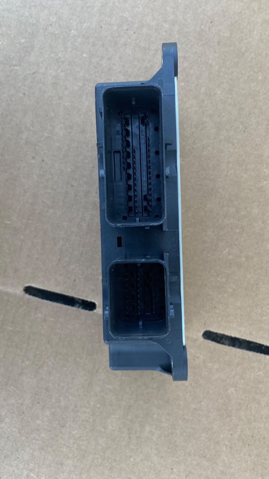 OEM | Control Module Unit 2014-2018 Chevy Silverado Sierra SRS 28301256 GM