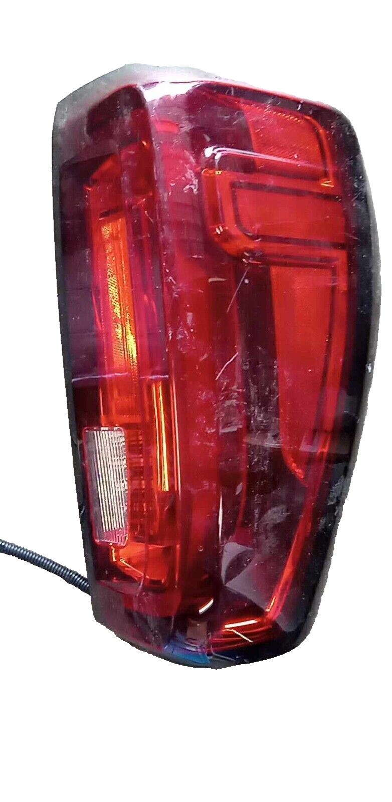 OEM 2019-2023 GMC Sierra Denali 1500 Passenger Side Tail Light 84565922