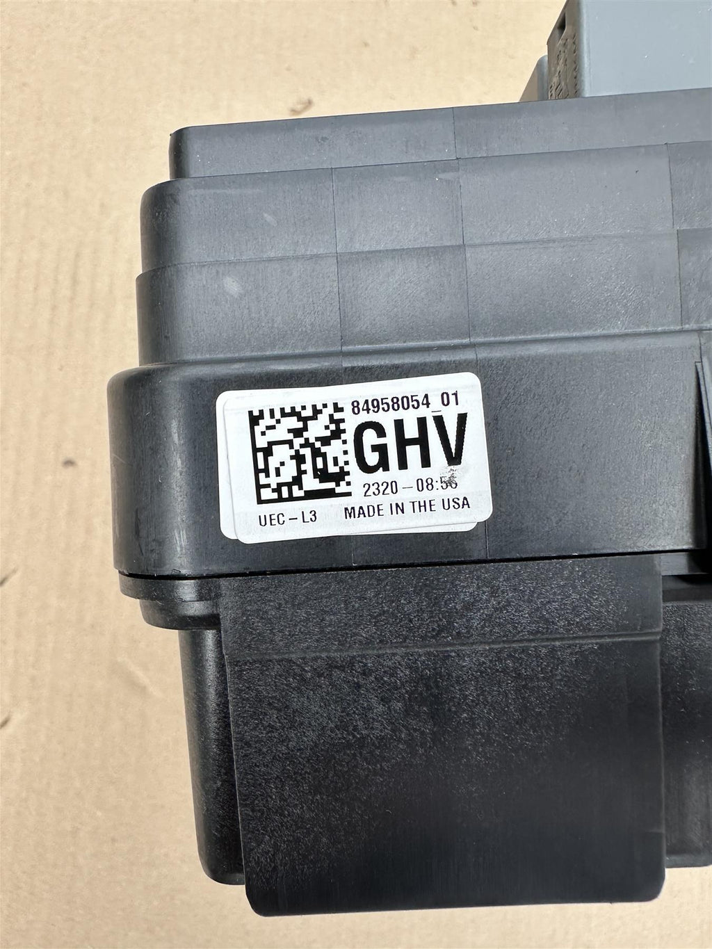 Genuine GM 86771160 Engine Wiring Junction Block Fuse Box OEM Direct Replacement