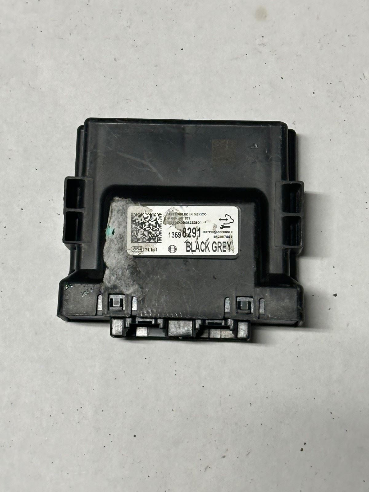 Genuine GM 13598291 Network Gateway Module 2017-2019 Silverado 1500
