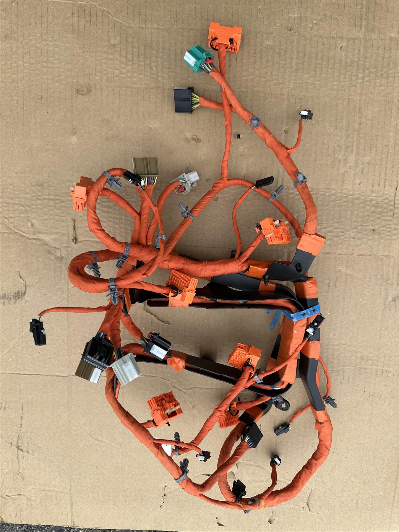 GM OEM 23352089 Auxiliary Battery Wiring Harness Chevrolet Volt