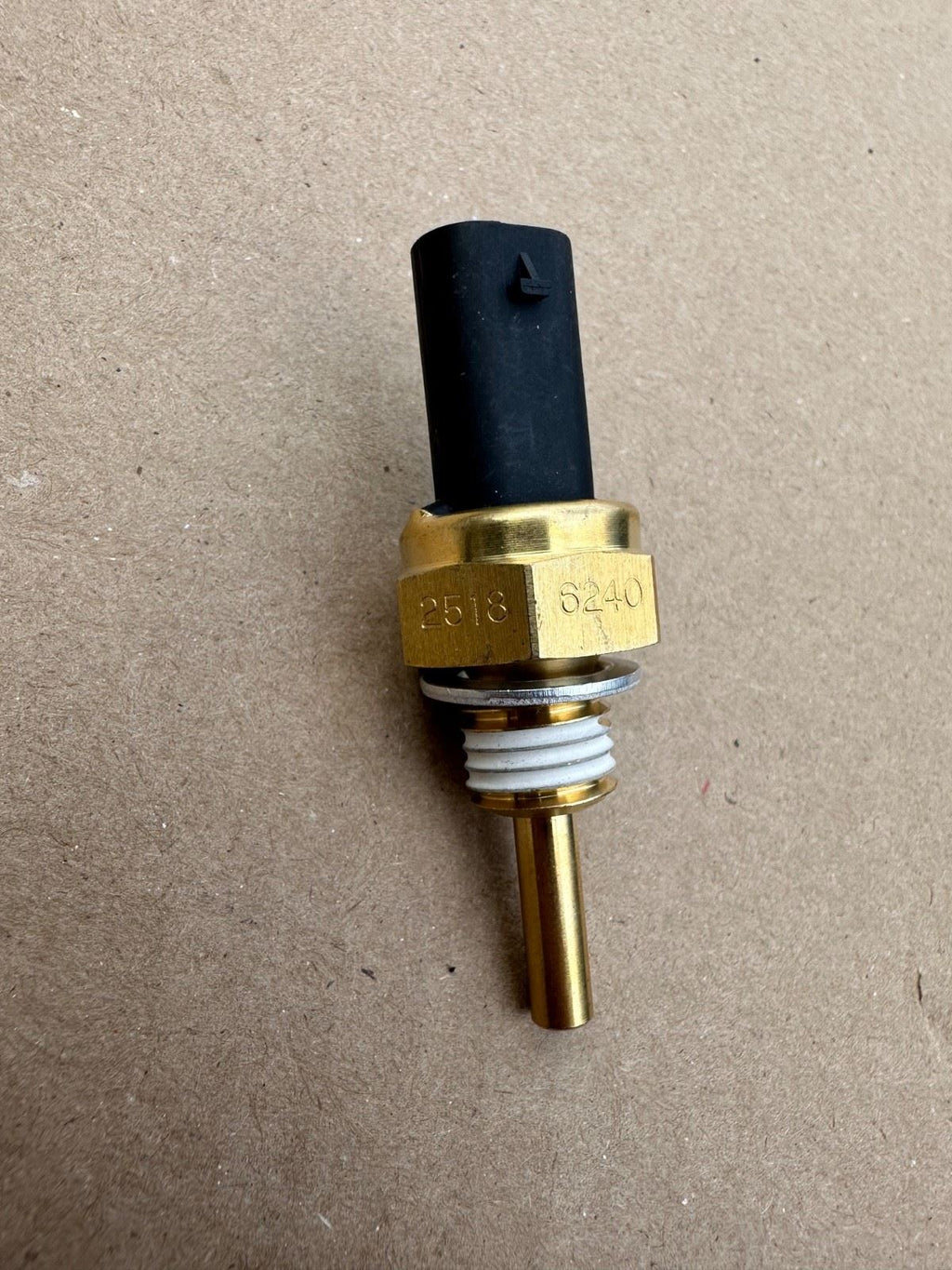 GM Genuine Engine Coolant Temperature Sensor 25186240 - OEM Cooling System Part