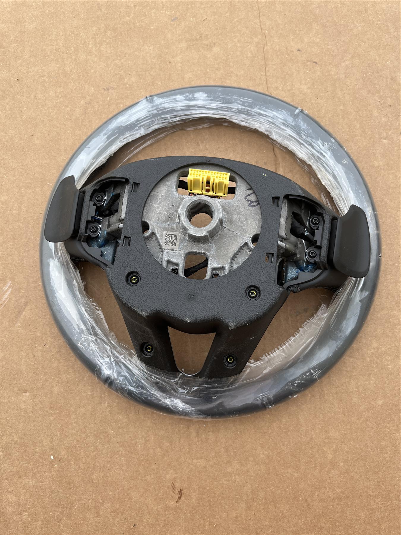 GM 85143418 Black Steering Wheel for 2020-2023 Cadillac XT4