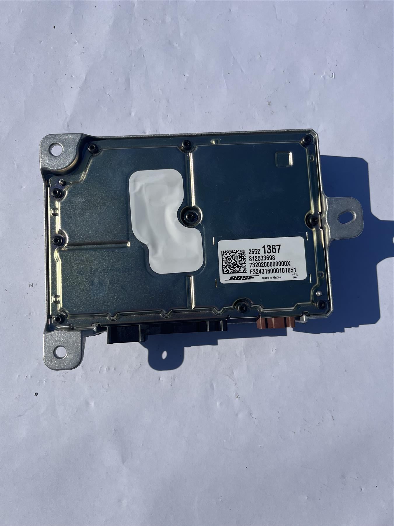 Genuine GM Audio Amplifier Module 26521367 12-Speaker OEM Sound System