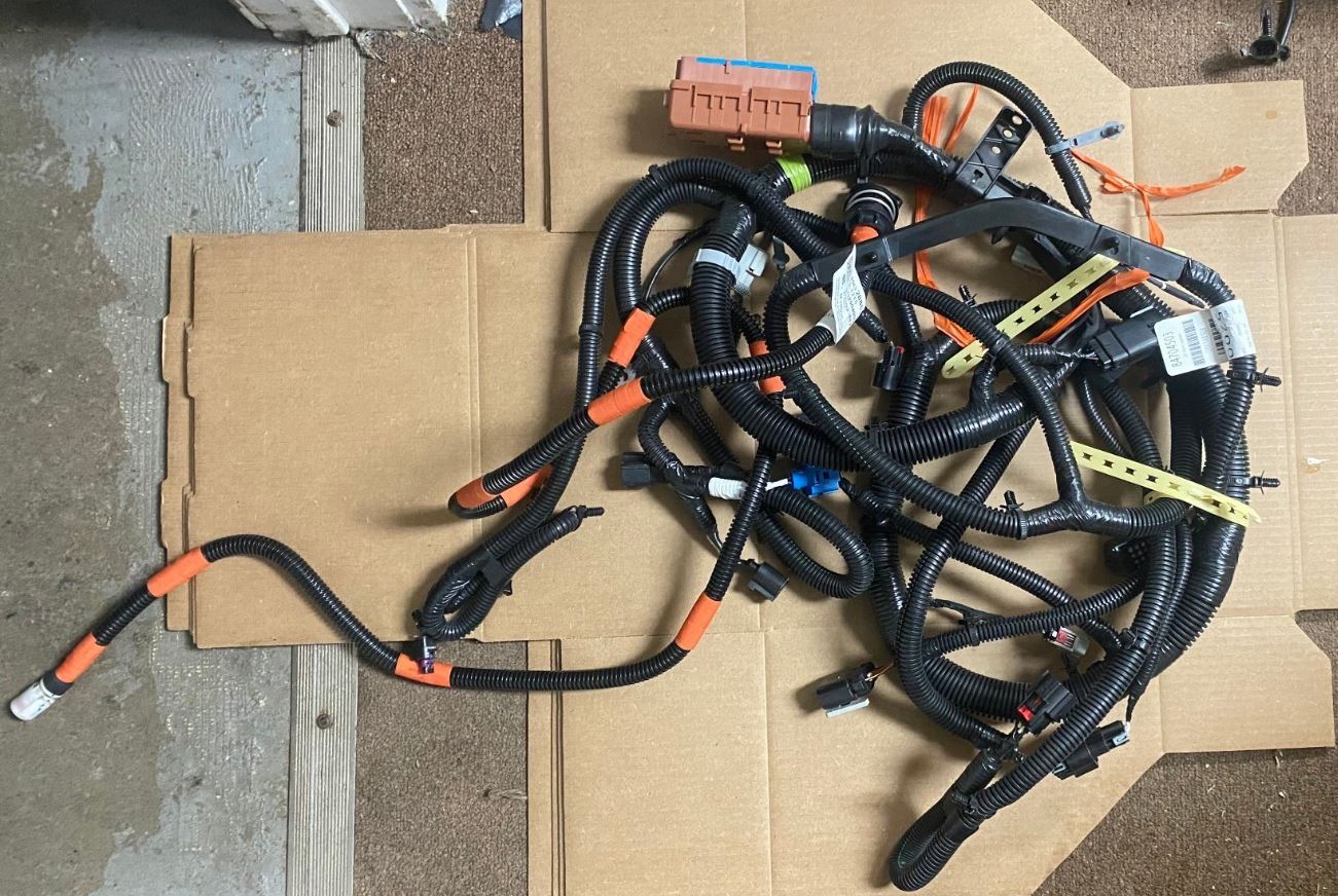 OEM | Forward Lamp Wireharness fits 2019-2020 Tahoe GM 84704503