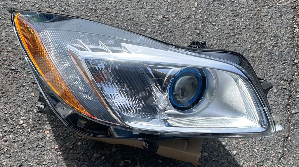 OEM | Head Light Assembly Passenger fits Buick Regal Right Xenon 2011 - 2013