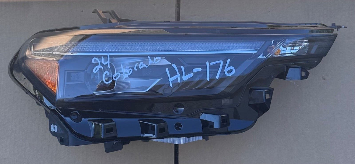 OEM | Headlight Assembly Passenger Side fits Colorado 24 - 25 GM 85051906