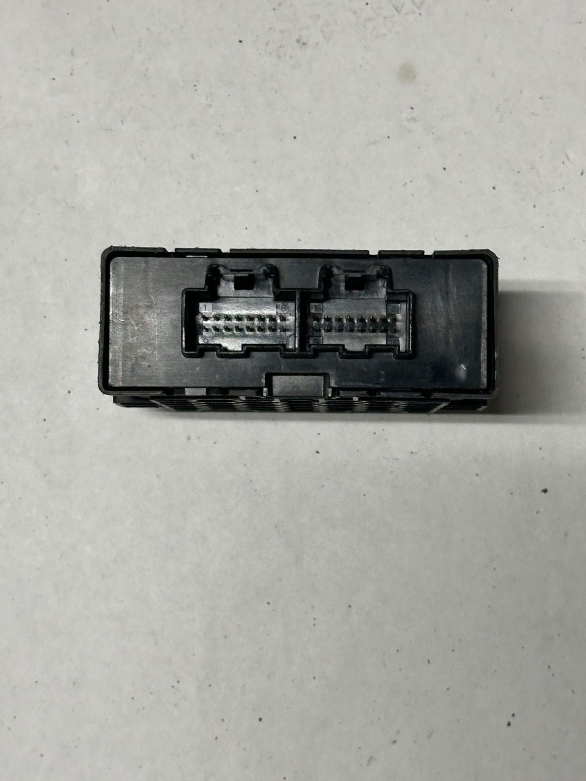 Genuine GM 13598291 Network Gateway Module 2017-2019 Silverado 1500