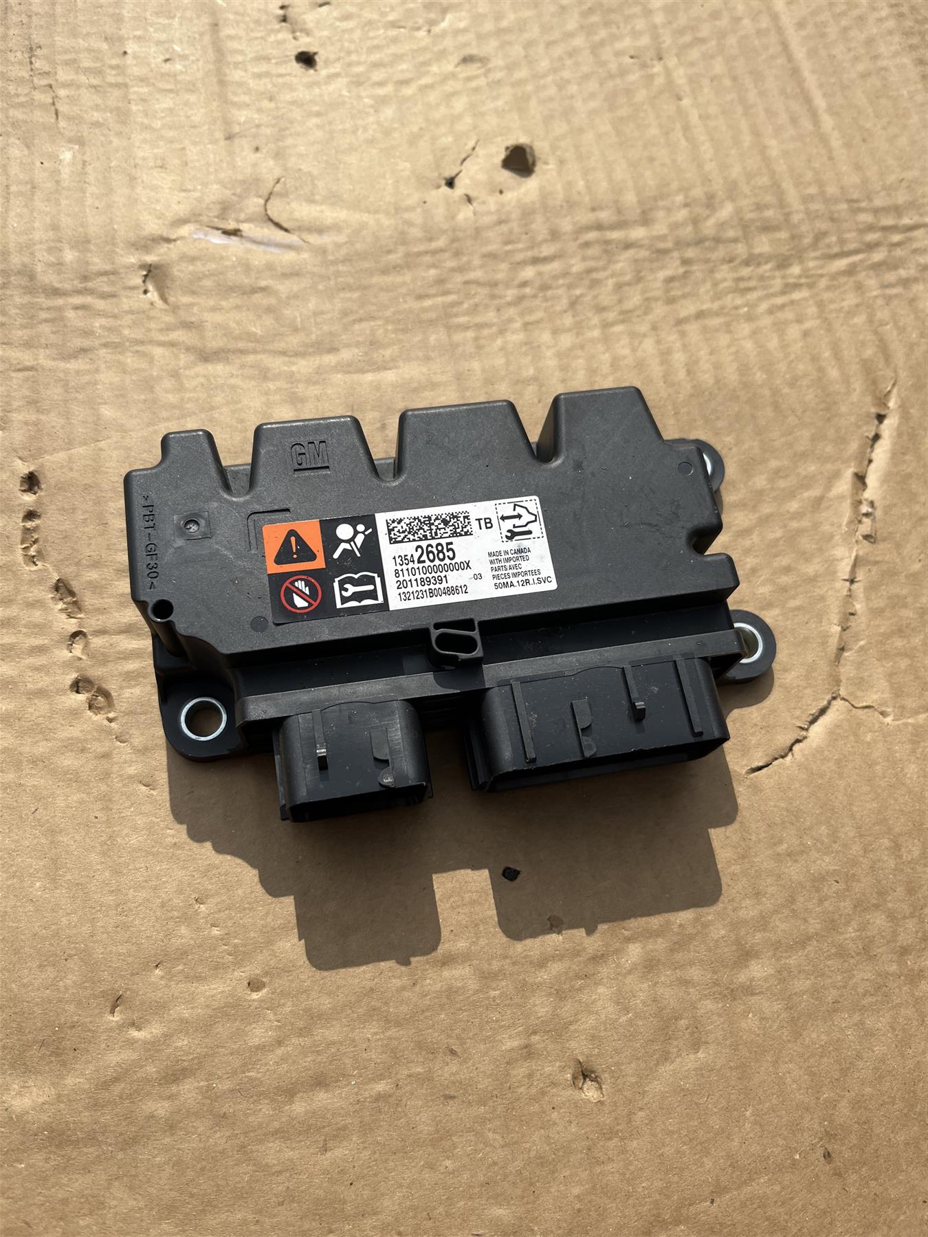 Genuine GM 13542685 Restraints Control Module OEM SRS