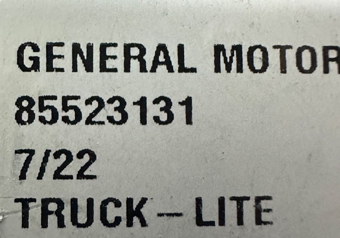 OEM | Tail Light For Trailer Compatible 2019-2025 GM Vehicles 85523131