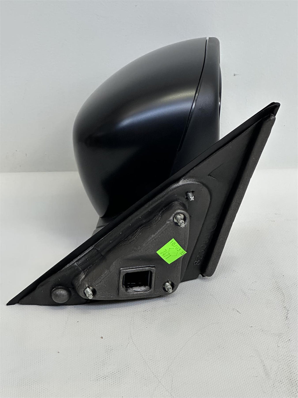 Mopar 1FW28TZZAB Door Mirror for Chrysler 300 2008-2011