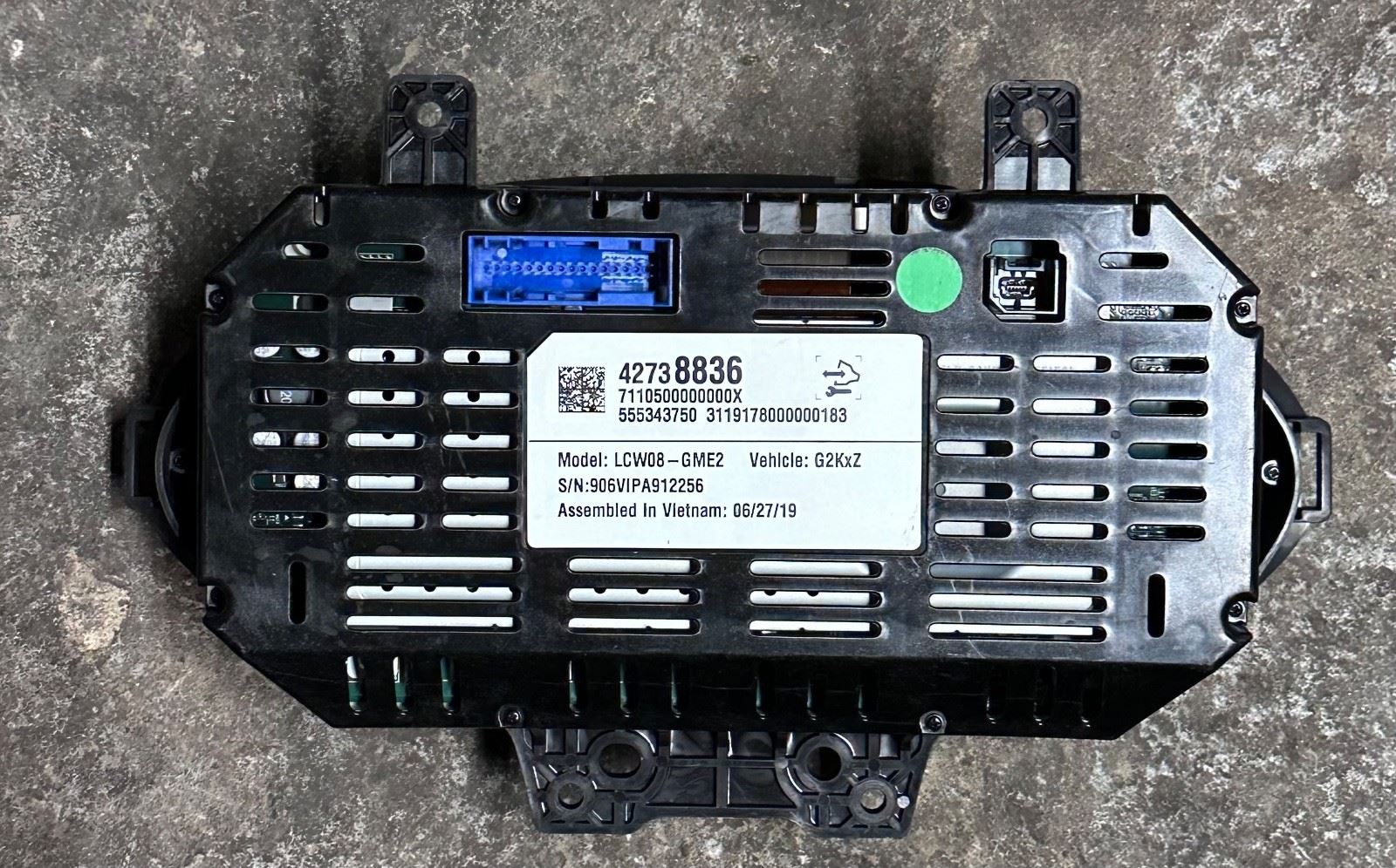 OEM |  Speedometer Instrument Cluster KPH fits 2020 - 2021 Chevrolet Bolt EV