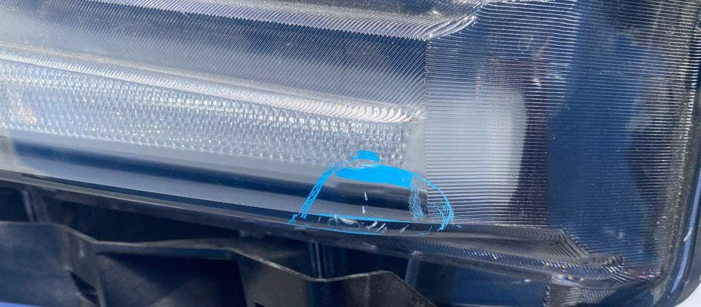 OEM GM Headlight Assembly 85606132 Front Right RH Grade B Small Scratches