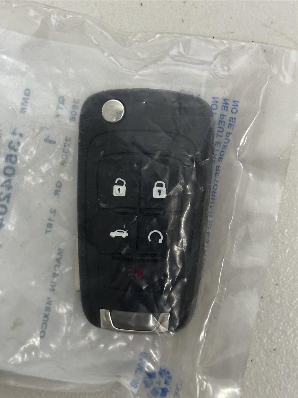 Genuine GM 13504204 Buick 5-Button Flip Key Fob Remote Start Uncut
