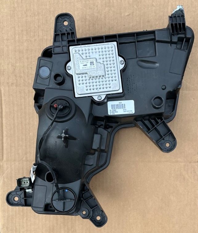 OEM | Turn Signal Lamp Assembly Left Side Fits 2015-2020 Escalade GM 19434111