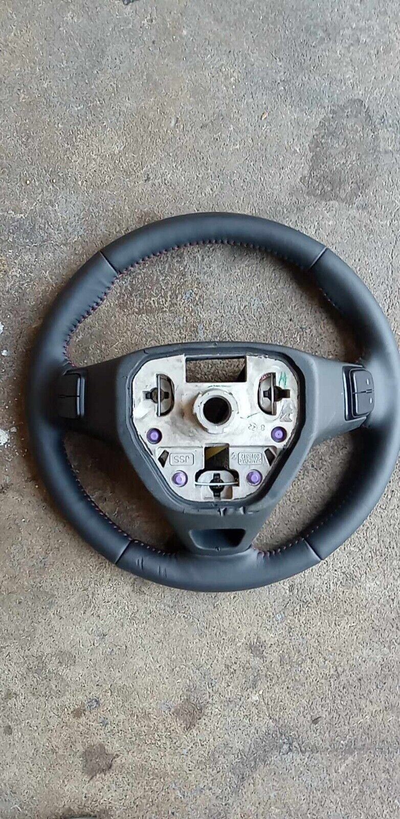 OEM 2018 - 2023 Chevrolet Equinox Steering Wheel 84932496