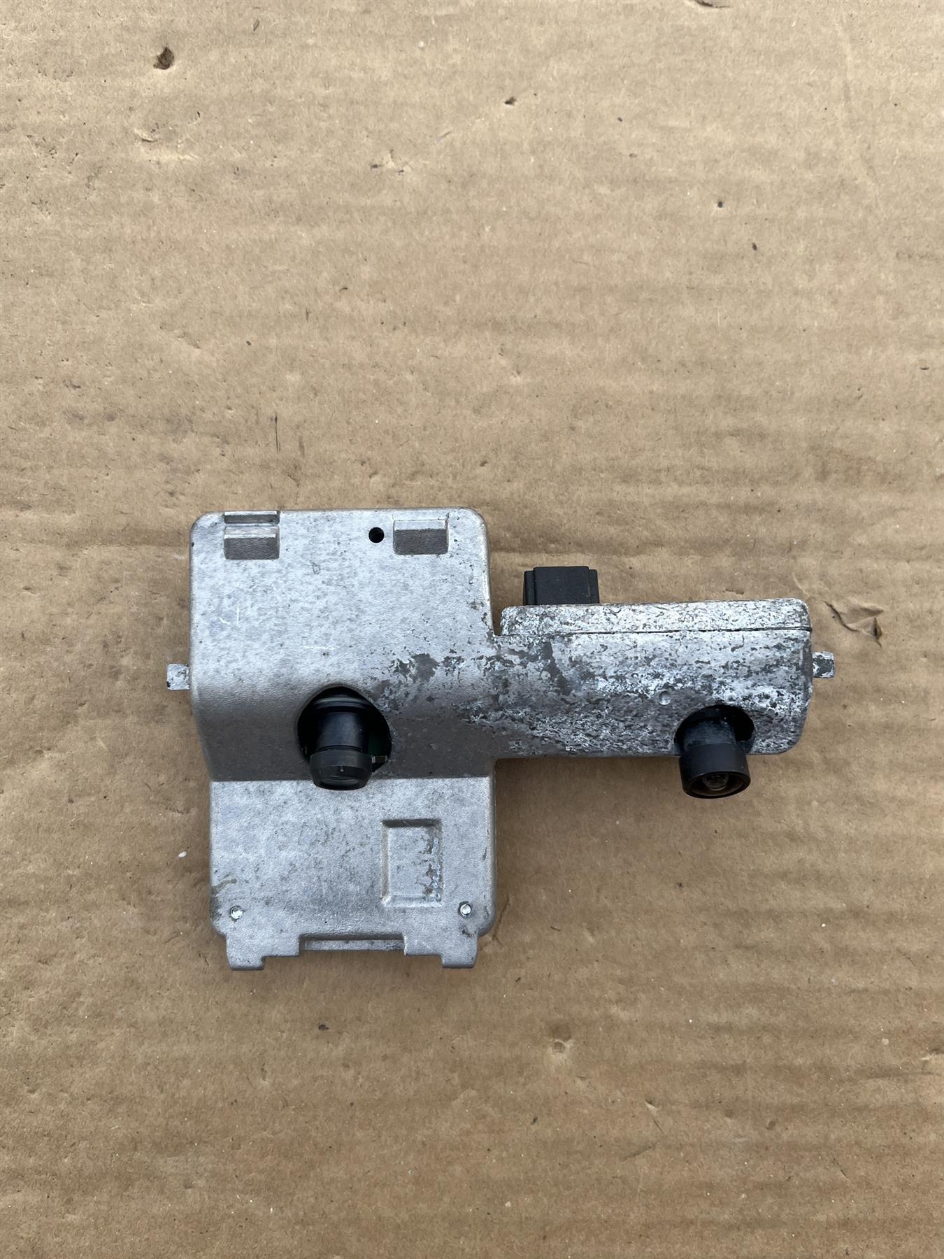 Genuine GM 86798016 Front View Camera Replaces Label 86798014