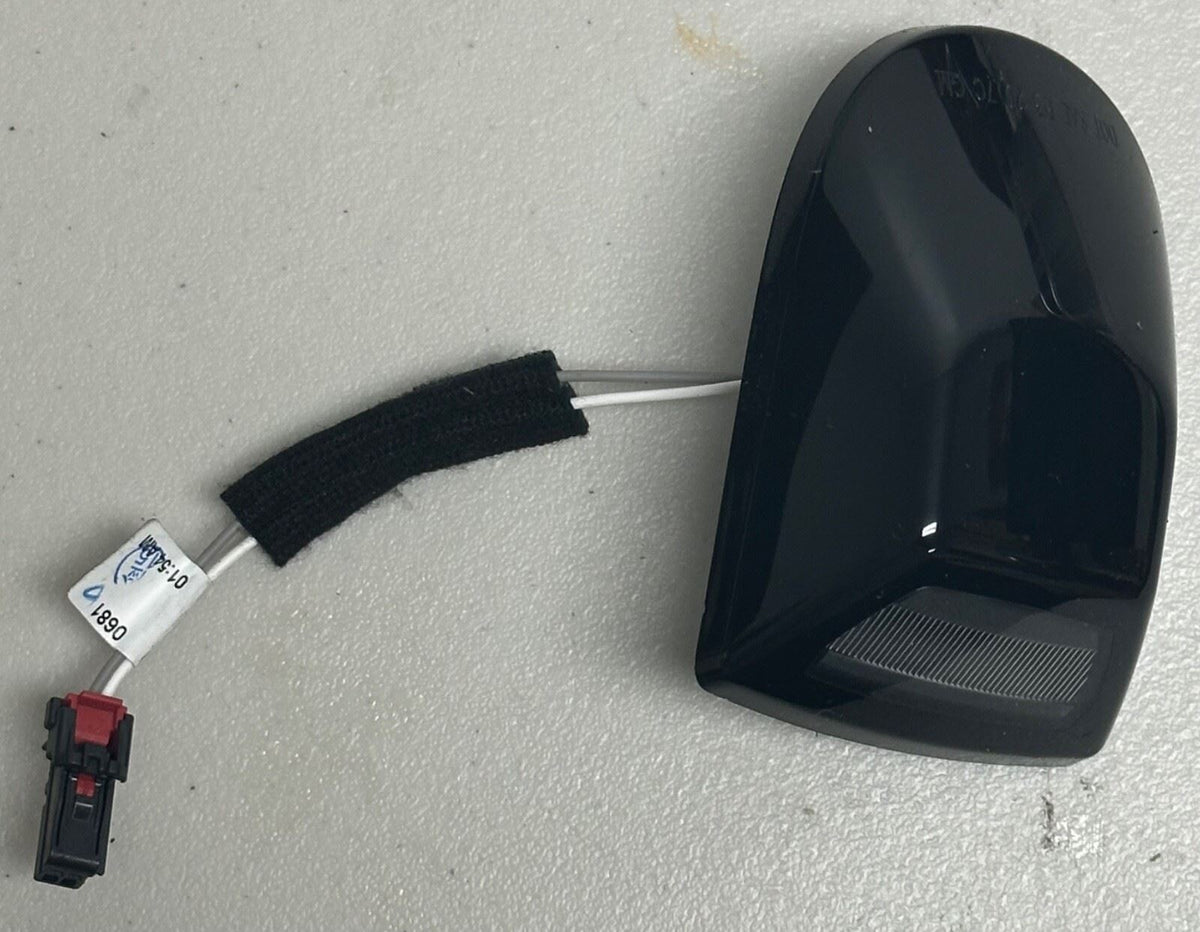 OEM | Genuine GM Roof Lamp Assembly 84948213 Fits Sierra Silverado 2020 - 2025