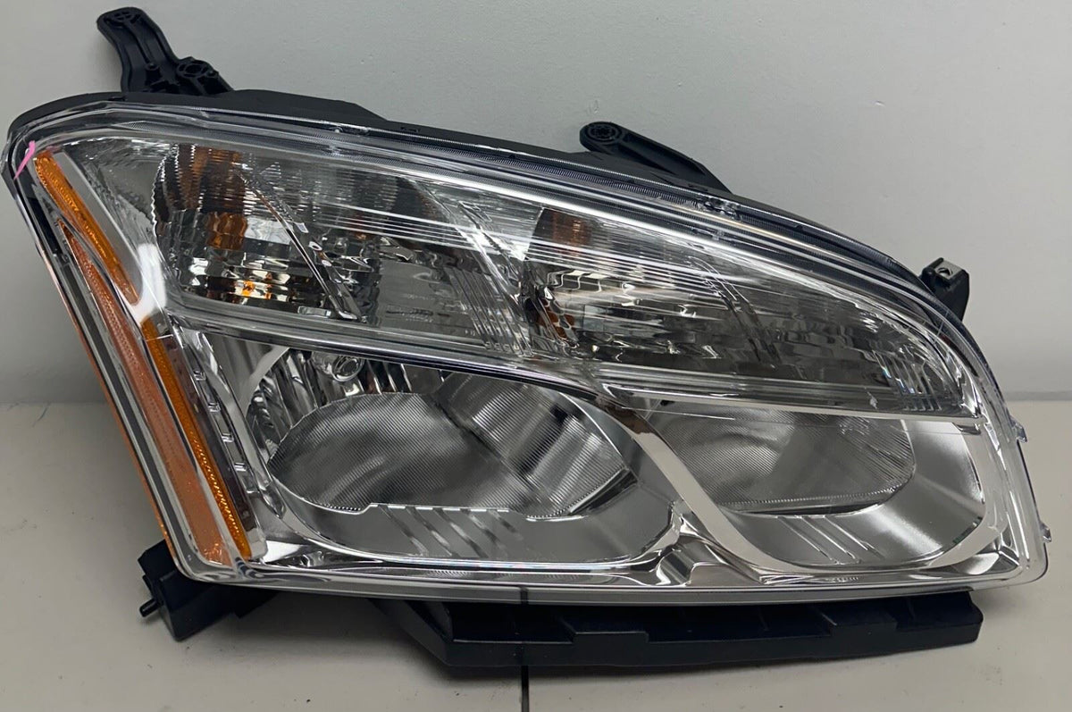 Headlight Assembly Passenger Side 13 - 16 OEM Part Small Scuff Scratch Clear