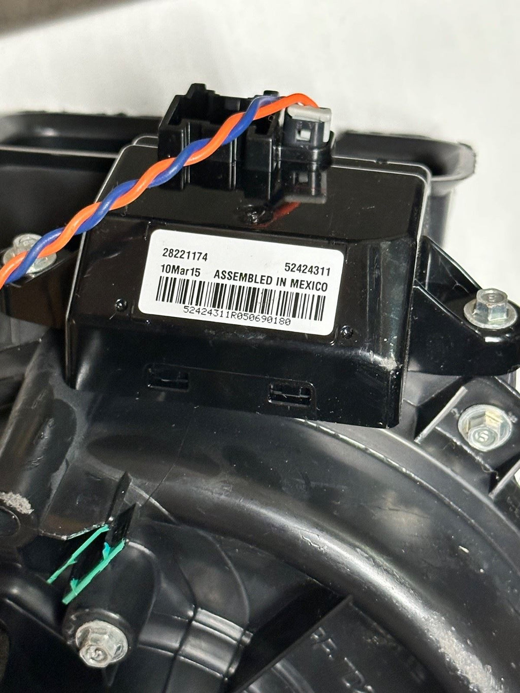 OEM | CENTER CONSOLE AC HEATER BLOWER HOUSING fits 2017 - 2025 CADILLAC XT5